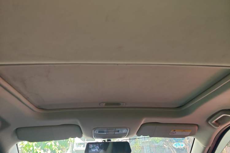 Used Dongfeng Fengon S560 2018 1.8L CVT Comfort Model 7 Seats Headliner