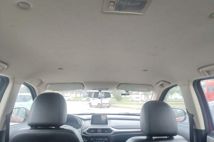 Used Dongfeng Fengon S560 2018 1.8L CVT Elite Model 7 Seats Headliner