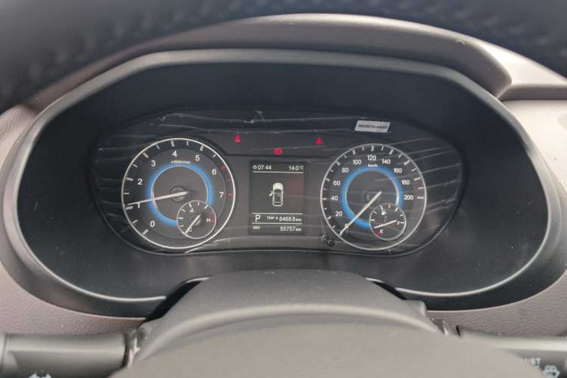 Used Dongfeng Fengon S560 2018 1.8L CVT Smart Connect 7-Seater Instrument Cluster