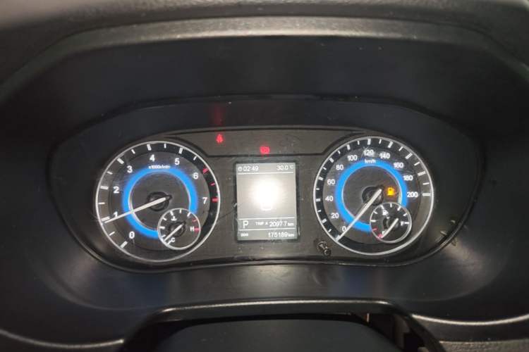 Used Dongfeng Fengon S560 2018 1.8L CVT Elite Model 7 Seats Instrument Cluster