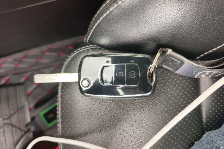Used Dongfeng Fengon S560 2018 1.8L Manual Comfort 7-Seater Interior 1