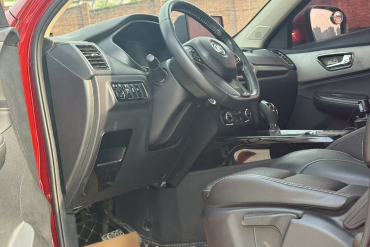 Used Dongfeng Fengon S560 2018 1.8L CVT Prestige Model Interior 1