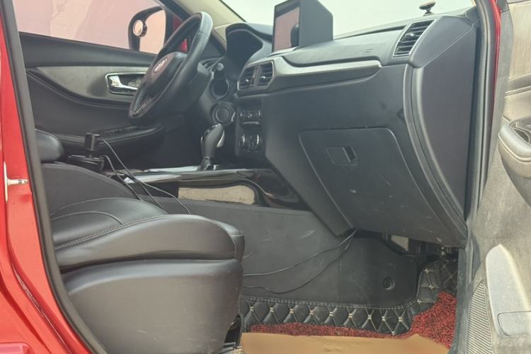 Used Dongfeng Fengon S560 2018 1.8L CVT Prestige Model Interior 2