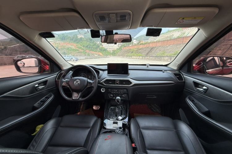 Used Dongfeng Fengon S560 2018 1.8L CVT Prestige Model Interior 3