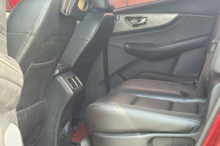 Used Dongfeng Fengon S560 2018 1.8L CVT Prestige Model Interior 4