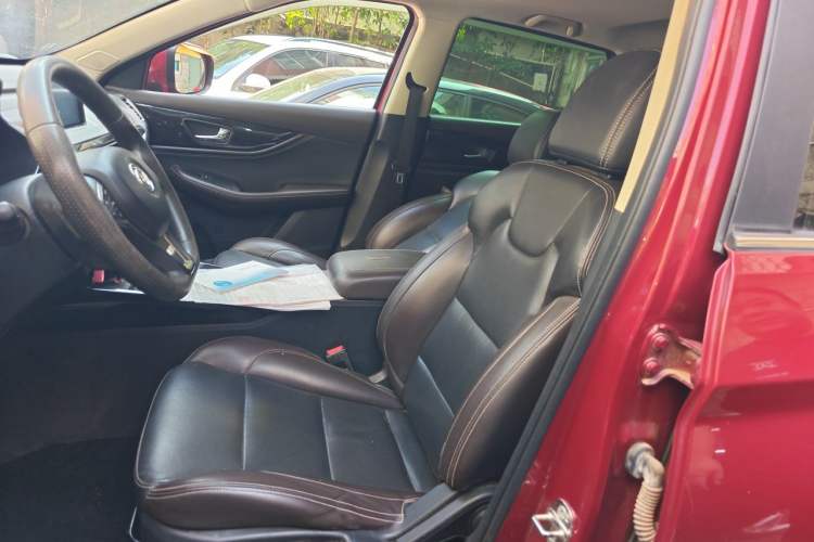 Used Dongfeng Fengon S560 2018 1.8L CVT Comfort Model 7 Seats Left Front Seat