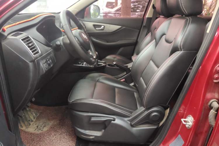 Used Dongfeng Fengon S560 2018 1.8L Manual Comfort 7-Seater Left Front Seat