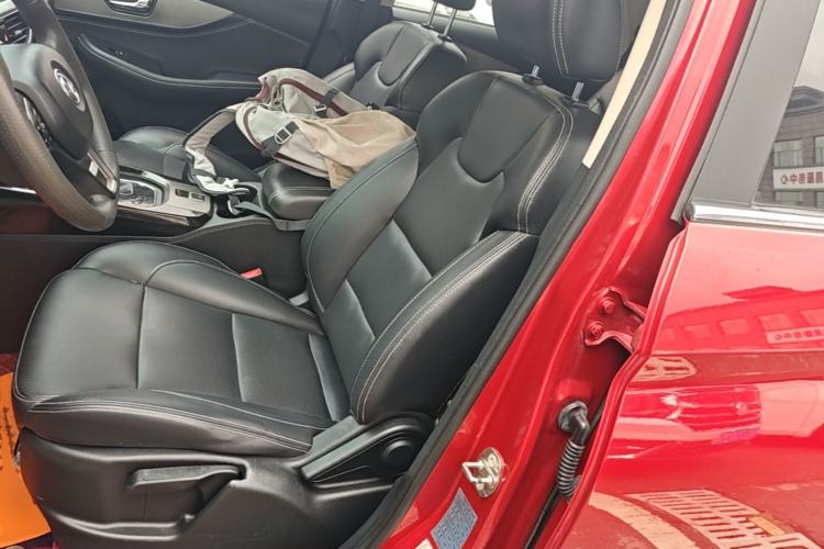 Used Dongfeng Fengon S560 2018 1.8L CVT Elite Model 7 Seats Left Front Seat