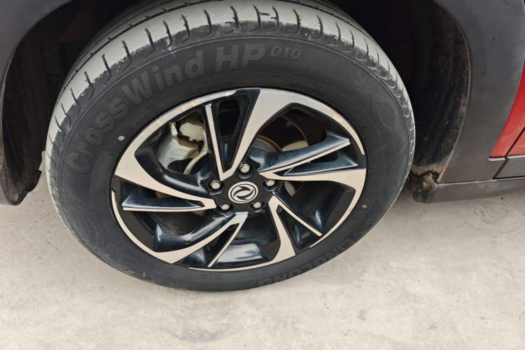 Used Dongfeng Fengon S560 2018 1.8L CVT Smart Connect 7-Seater Left Front Wheel Hub