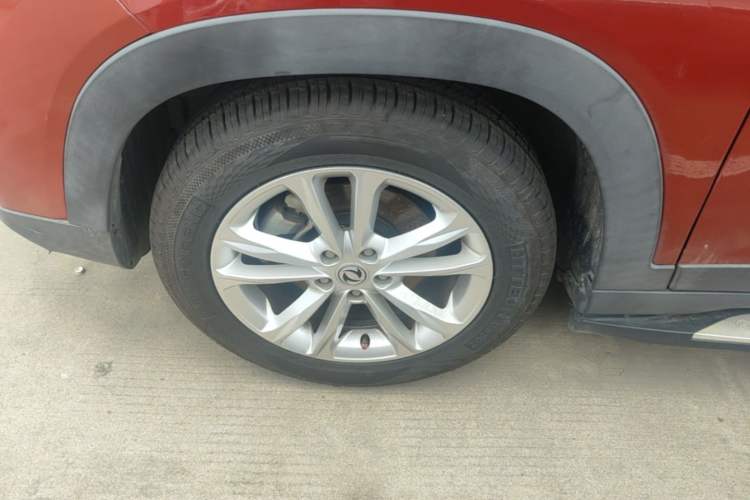 Used Dongfeng Fengon S560 2018 1.8L CVT Elite Model 7 Seats Left Front Wheel Hub
