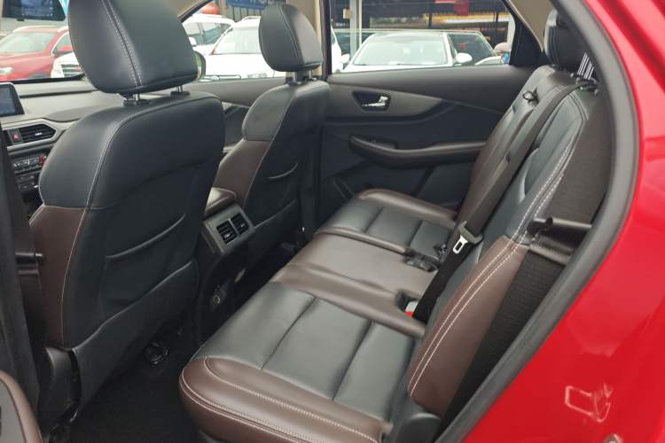 Used Dongfeng Fengon S560 2018 1.8L CVT Smart Connect 7-Seater Left Rear Seat