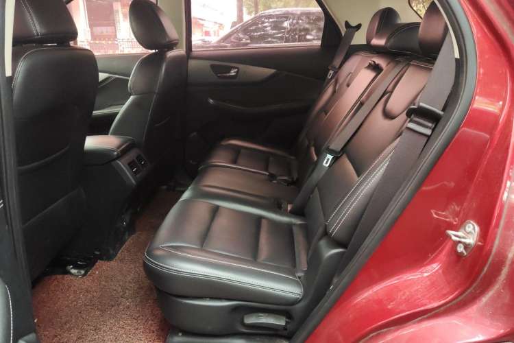 Used Dongfeng Fengon S560 2018 1.8L Manual Comfort 7-Seater Left Rear Seat