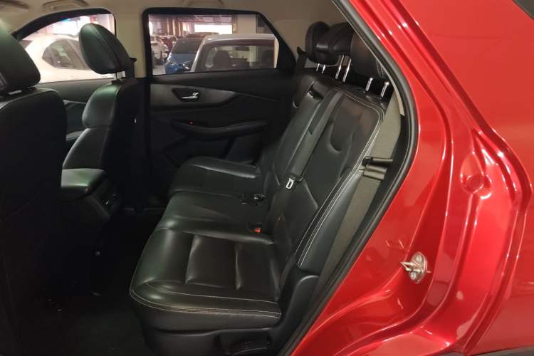 Used Dongfeng Fengon S560 2018 1.8L Manual Comfort 7-Seater Left Rear Seat
