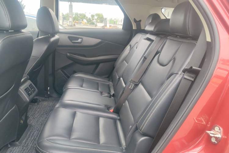 Used Dongfeng Fengon S560 2018 1.8L CVT Elite Model 7 Seats Left Rear Seat