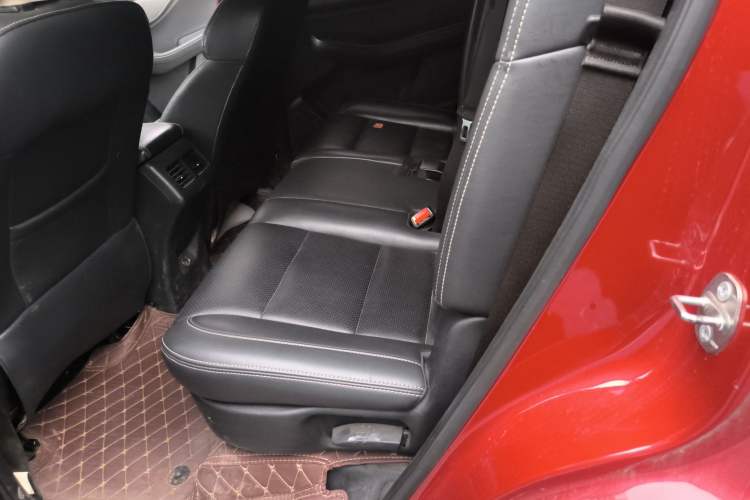 Used Dongfeng Fengon S560 2018 1.8L CVT Urban Model 7 Seats Left Rear Seat
