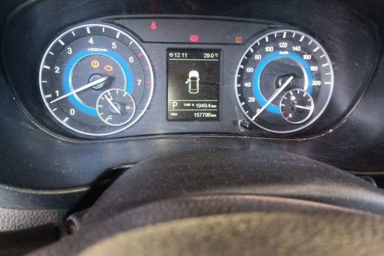 Used Dongfeng Fengon S560 2018 1.8L CVT Prestige Model Odometer Close Up