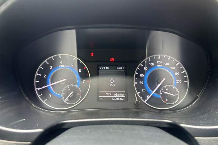 Used Dongfeng Fengon S560 2018 1.8L Manual Urban Model 7 Seats Odometer Close Up