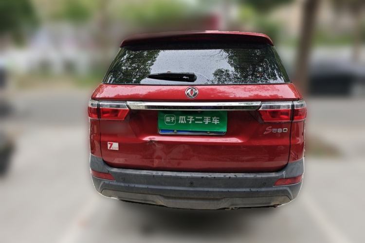 Used Dongfeng Fengon S560 2018 1.8L CVT Elite Model 7 Seats Rear
