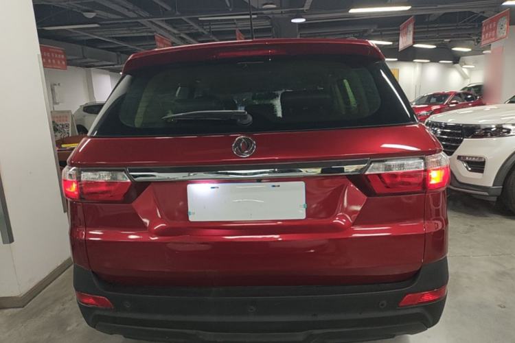 Used Dongfeng Fengon S560 2018 1.8L CVT Elite Model 7 Seats Rear