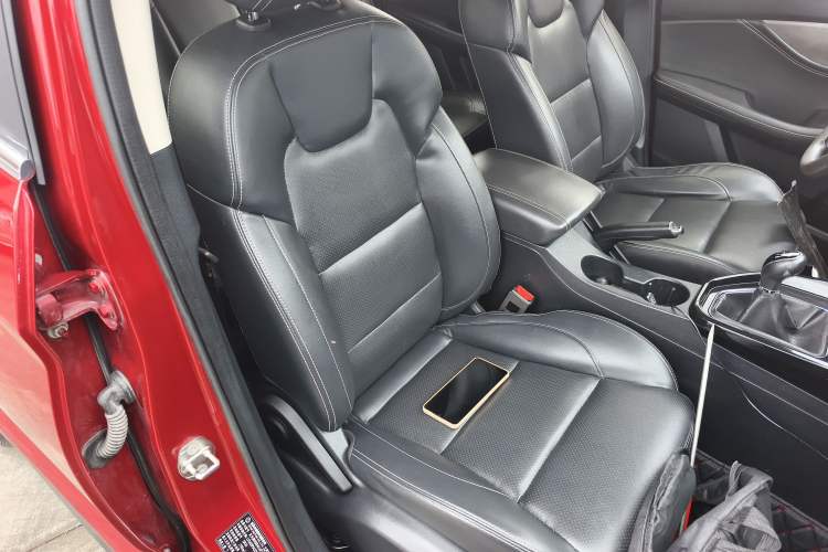Used Dongfeng Fengon S560 2018 1.8L Manual Comfort 7-Seater Right Front Seat