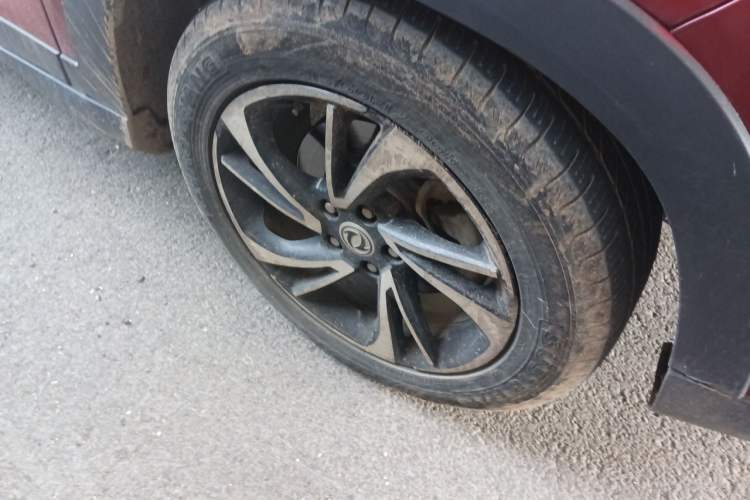 Used Dongfeng Fengon S560 2018 1.8L CVT Prestige Model Right Front Wheel Hub