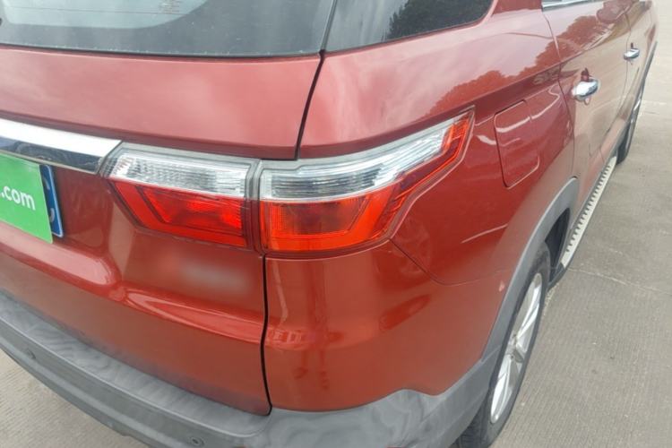 Used Dongfeng Fengon S560 2018 1.8L CVT Elite Model 7 Seats Right Rear Taillight
