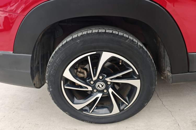 Used Dongfeng Fengon S560 2018 1.8L CVT Smart Connect 7-Seater Right Rear Wheel Hub