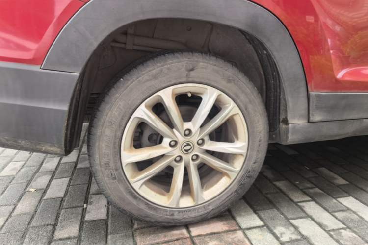 Used Dongfeng Fengon S560 2018 1.8L Manual Urban Model 7 Seats Right Rear Wheel Hub