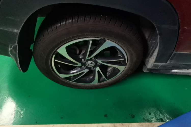 Used Dongfeng Fengon S560 2018 1.8L CVT Prestige Model Right Rear Wheel Hub