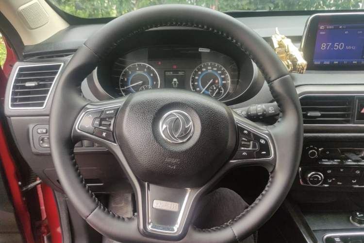 Used Dongfeng Fengon S560 2018 1.8L CVT Prestige Model Steering Wheel
