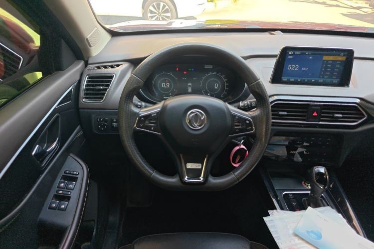 Used Dongfeng Fengon S560 2018 1.8L CVT Comfort Model 7 Seats Steering Wheel