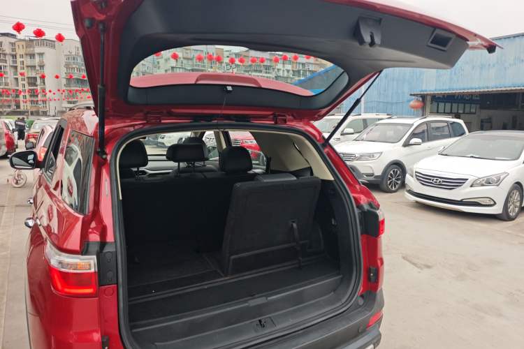 Used Dongfeng Fengon S560 2018 1.8L CVT Smart Connect 7-Seater Trunk