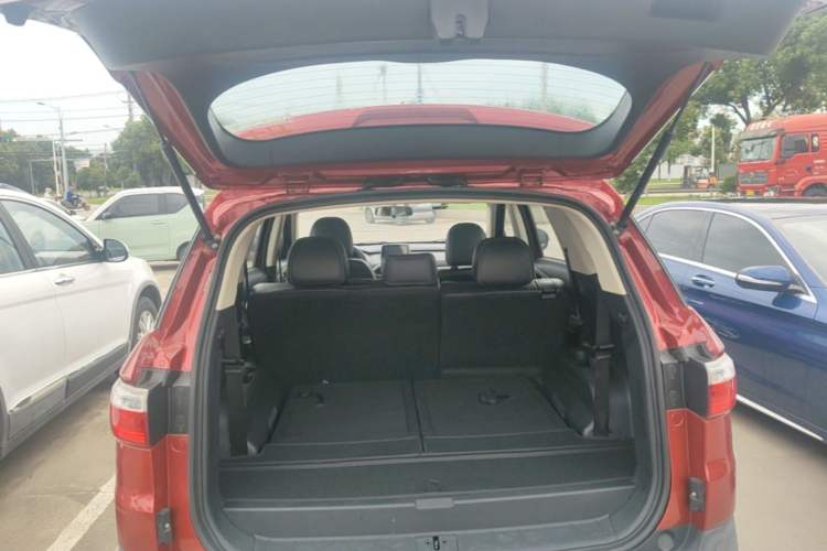 Used Dongfeng Fengon S560 2018 1.8L CVT Elite Model 7 Seats Trunk