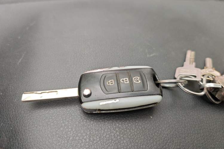 Used Dongfeng Fengon S560 2018 1.8L CVT Elite Model 7 Seats Vehicle Key
