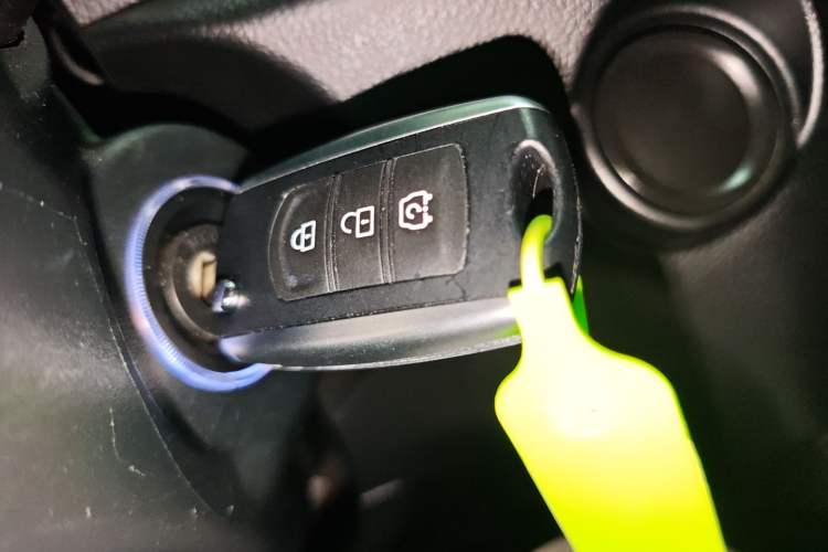 Used Dongfeng Fengon S560 2018 1.8L Manual Comfort 7-Seater Vehicle Key