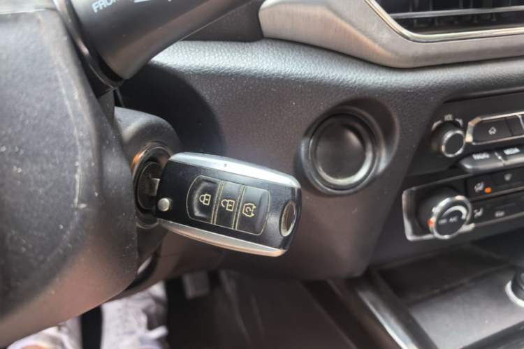 Used Dongfeng Fengon S560 2018 1.8L Manual Urban Model 7 Seats Vehicle Key