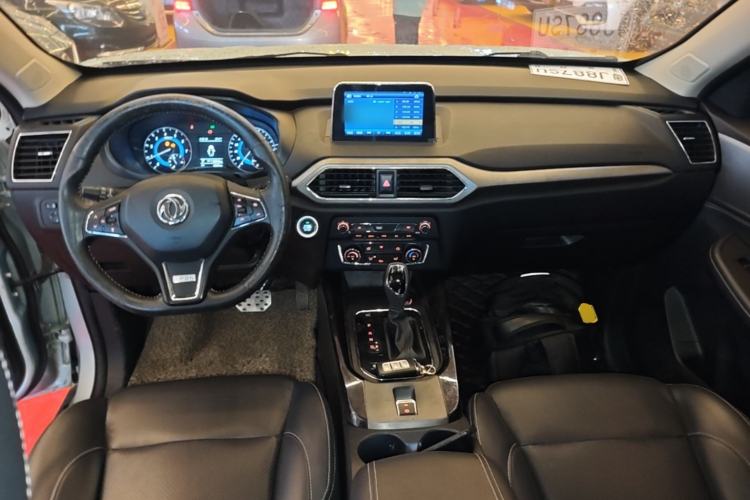 Used Dongfeng Fengon S560 2018 1.8L CVT Prestige Model Center Console