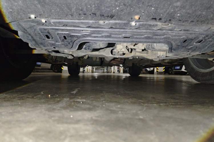 Used Dongfeng Fengon S560 2018 1.8L CVT Smart Connect 7-Seater Chassis Front