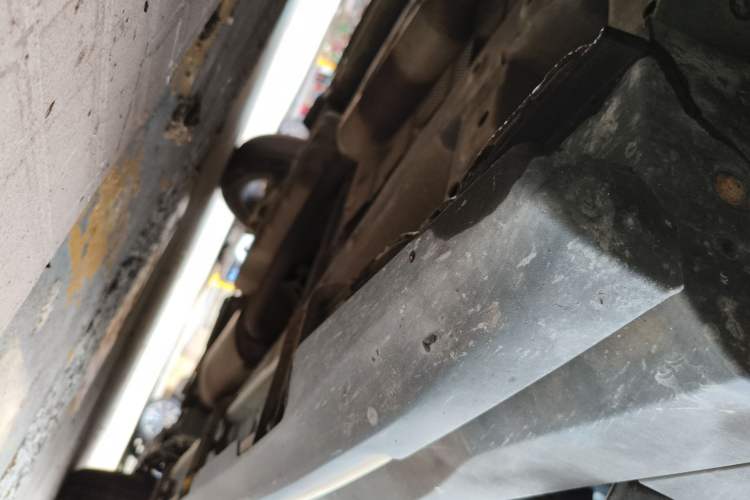 Used Dongfeng Fengon S560 2018 1.8L CVT Smart Connect 7-Seater Chassis Front Left