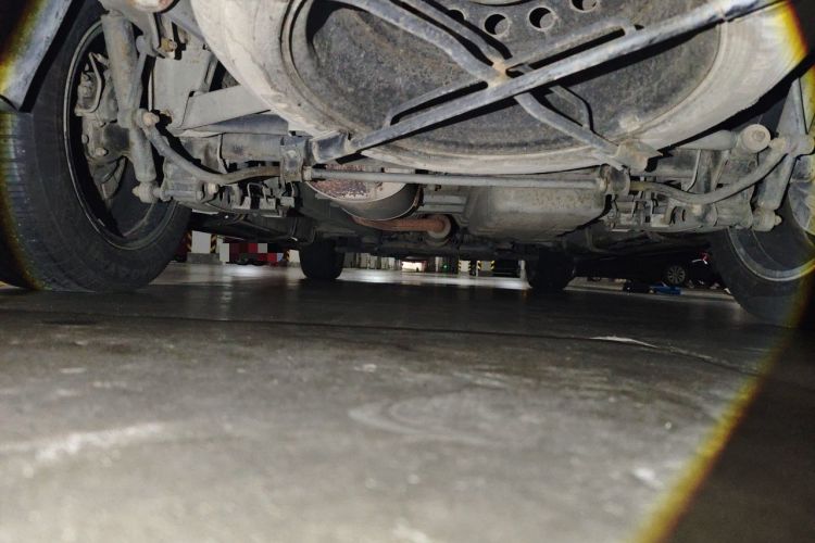 Used Dongfeng Fengon S560 2018 1.8L CVT Smart Connect 7-Seater Chassis Rear