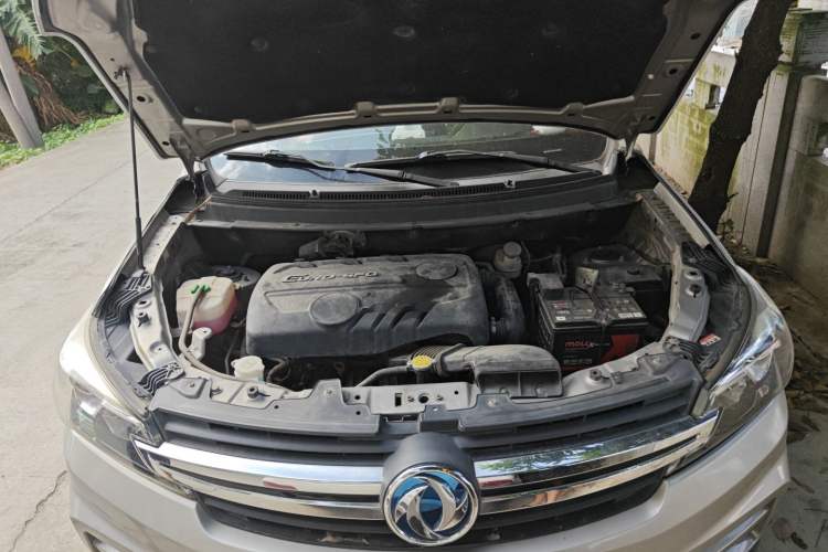 Used Dongfeng Fengon S560 2018 1.8L Manual Urban Model 7 Seats Engine Bay