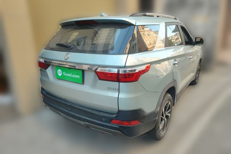 Used Dongfeng Fengon S560 2018 1.8L Manual Comfort 7-Seater Exterior 5