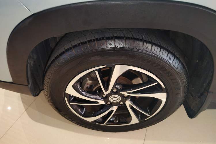Used Dongfeng Fengon S560 2018 1.8L CVT Urban Model 5 Seats Exterior 7