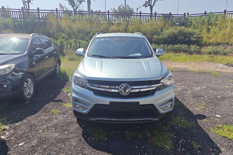 Used Dongfeng Fengon S560 2018 1.8L CVT Elite Model 7 Seats Front