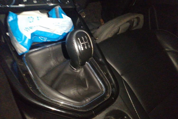 Used Dongfeng Fengon S560 2018 1.8L Manual Comfort 7-Seater Gear Lever