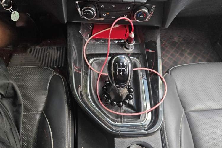 Used Dongfeng Fengon S560 2018 1.8L Manual Urban Model 7 Seats Gear Lever