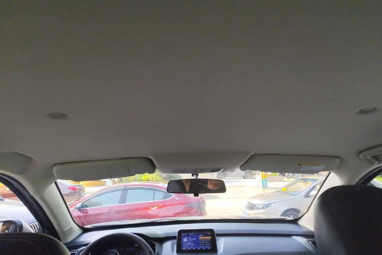 Used Dongfeng Fengon S560 2018 1.8L Manual Urban Model 7 Seats Headliner