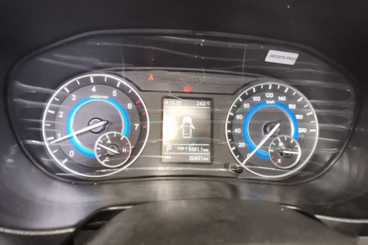 Used Dongfeng Fengon S560 2018 1.8L CVT Smart Connect 7-Seater Instrument Cluster