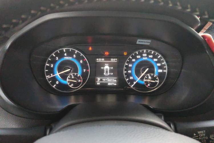 Used Dongfeng Fengon S560 2018 1.8L CVT Smart Connect 7-Seater Instrument Cluster