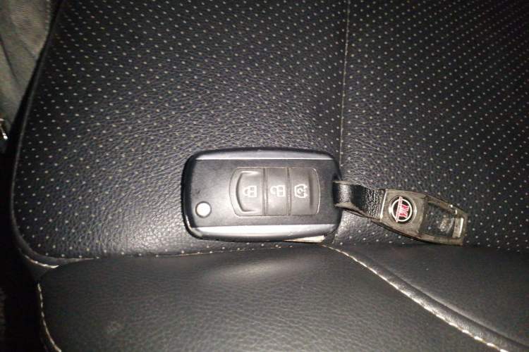 Used Dongfeng Fengon S560 2018 1.8L Manual Comfort 7-Seater Interior 1